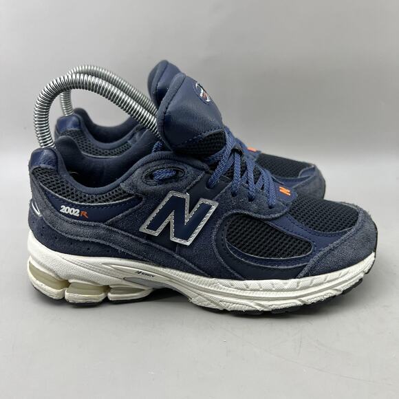 New Balance 2002R Running Shoes Youth Size 4 Blue Suede Kids Comfort Sneakers - Picture 1 of 9